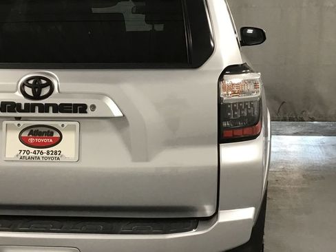 Certified 2020 Toyota 4Runner SR5 RWD image 10