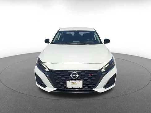 Used 2025 Nissan Altima 2.5 SR FWD image 4