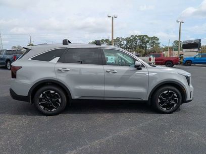 Used 2024 Kia Sorento S w/ Panoramic Sunroof Package