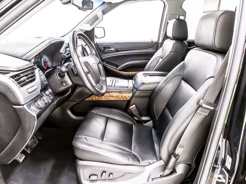 Used 2019 Chevrolet Tahoe Premier AWD/4WD image 28
