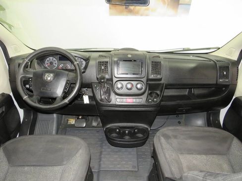 Used 2014 RAM ProMaster 2500 w/ Interior Convenience Group image 10