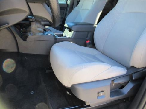 Used 2024 Toyota Tacoma SR5 image 17