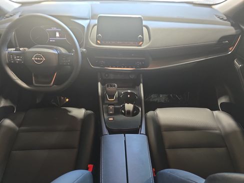 Used 2026 Nissan Rogue Dark Armor FWD image 9
