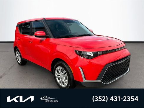 Certified 2024 Kia Soul LX FWD image 1