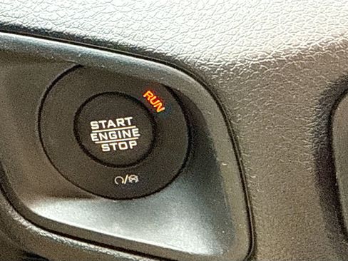 Used 2024 Jeep Wrangler Unlimited Sport AWD/4WD image 33