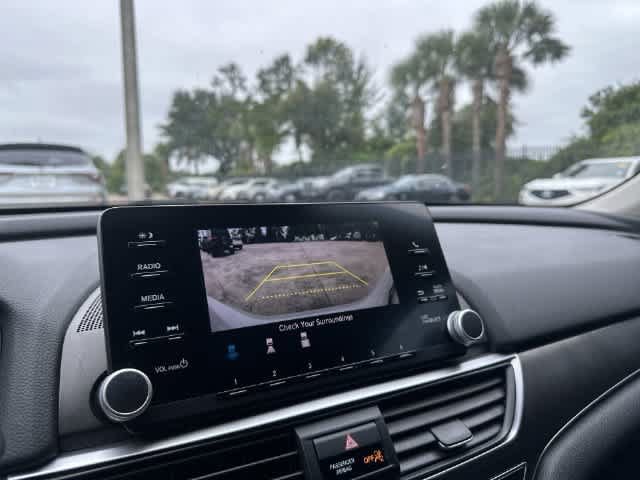 Used 2018 Honda Accord LX image 30