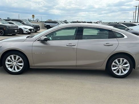 Used 2023 Chevrolet Malibu LT w/ Driver Confidence Package FWD image 9