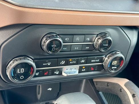 Used 2024 Ford Bronco Outer Banks AWD/4WD image 24
