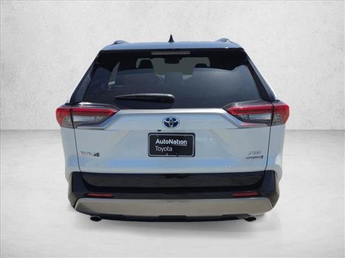 Used 2023 Toyota RAV4 XSE AWD/4WD image 7