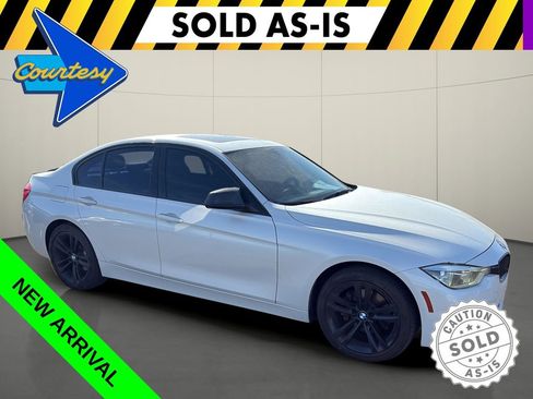 Used 2018 BMW 330i Sedan image 1