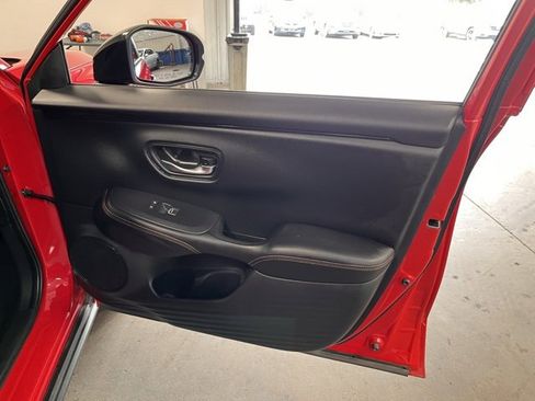 Used 2024 Honda HR-V Sport image 12