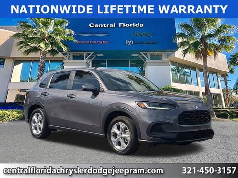 Used 2025 Honda HR-V LX image 1