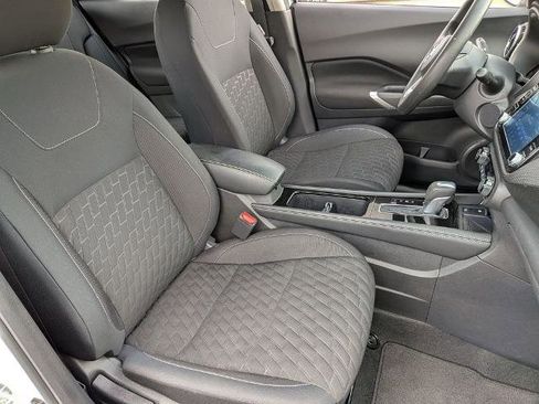 Certified 2021 Nissan Kicks SV FWD image 30