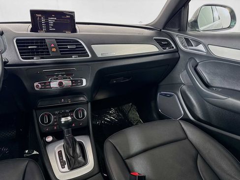 Used 2018 Audi Q3 2.0T Premium Plus w/ Premium Plus Package image 24