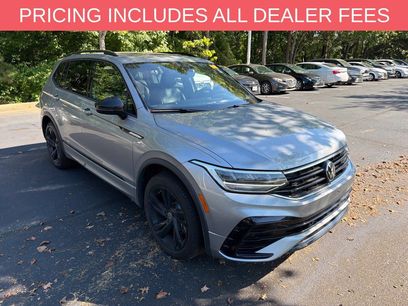 Used 2024 Volkswagen Tiguan SE R-Line