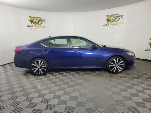 Used 2019 Nissan Altima 2.5 SR w/ SR Premium Package image 4