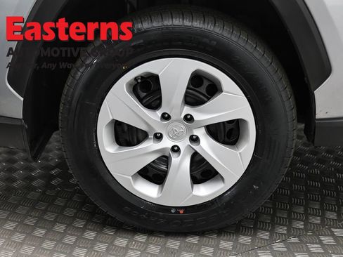 Used 2024 Toyota RAV4 LE image 32