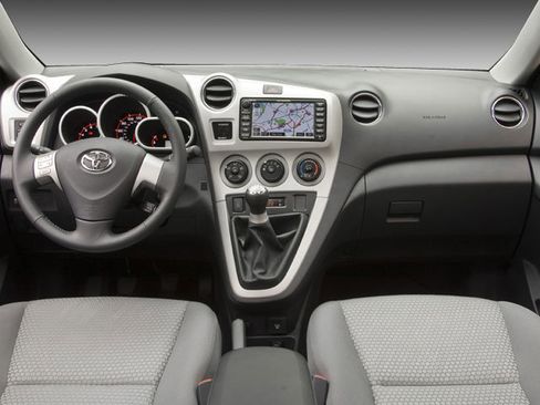Used 2009 Toyota Matrix FWD image 4