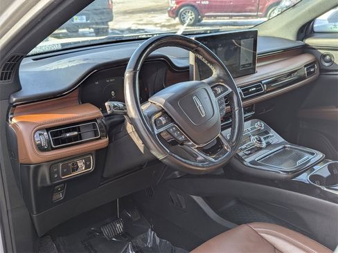 Used 2022 Lincoln Nautilus Reserve w/ Equipment Group 201A image 9