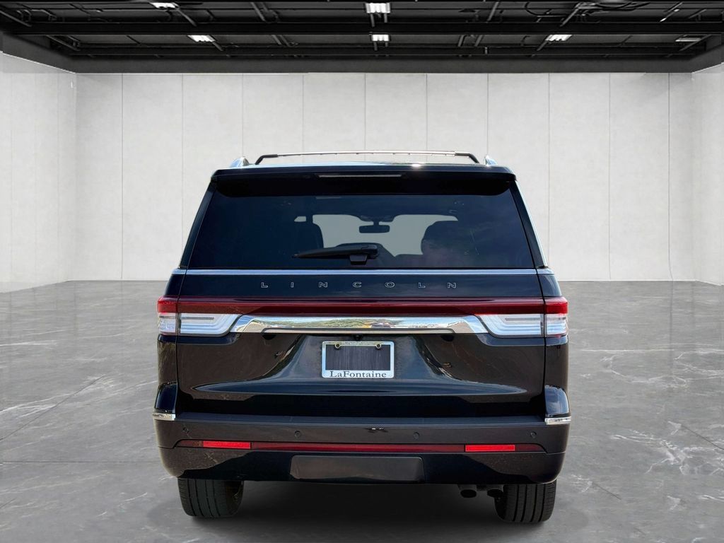 Used 2023 Lincoln Navigator L Black Label AWD/4WD image 5