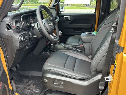New 2026 Jeep Wrangler Rubicon AWD/4WD image 27
