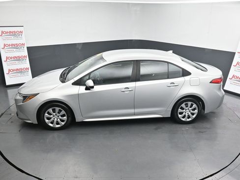 Used 2023 Toyota Corolla LE image 27
