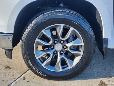Used 2022 Chevrolet Silverado 1500 LT image 19