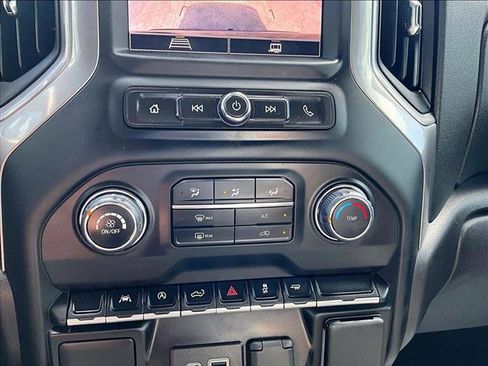 Used 2022 Chevrolet Silverado 1500 Custom image 19
