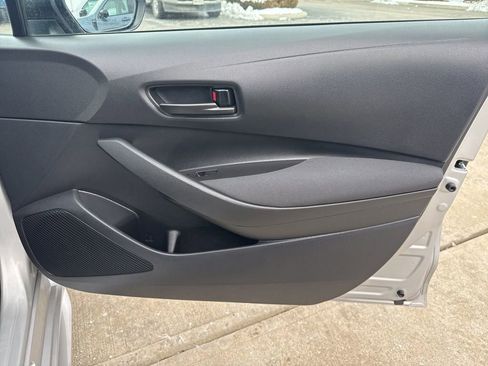 Used 2022 Toyota Corolla LE image 49