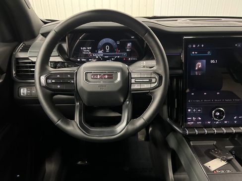 Certified 2025 GMC Acadia AT4 image 19