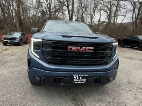 New 2026 GMC Sierra 1500 Elevation image 3