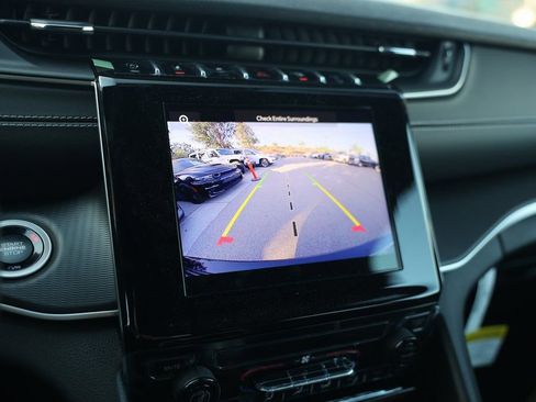 New 2025 Jeep Grand Cherokee Laredo X w/ Trailer Tow Package image 25