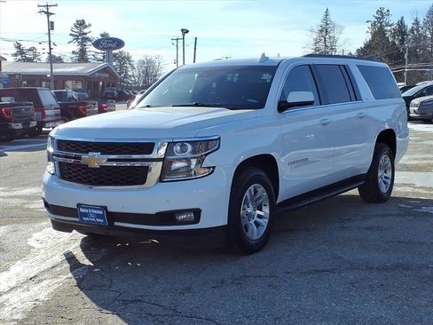 Used 2019 Chevrolet Suburban LT image 1