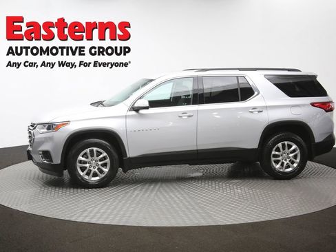 Used 2021 Chevrolet Traverse LT image 58
