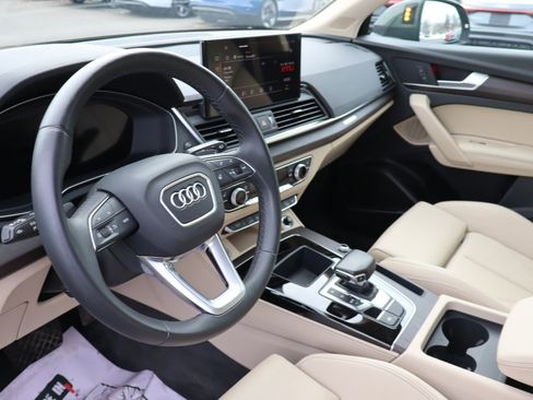 Used 2023 Audi Q5 e Premium Plus w/ Premium Plus Package image 10