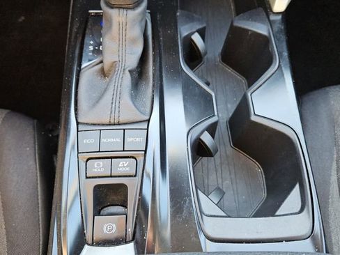 Used 2025 Toyota Camry LE FWD image 20