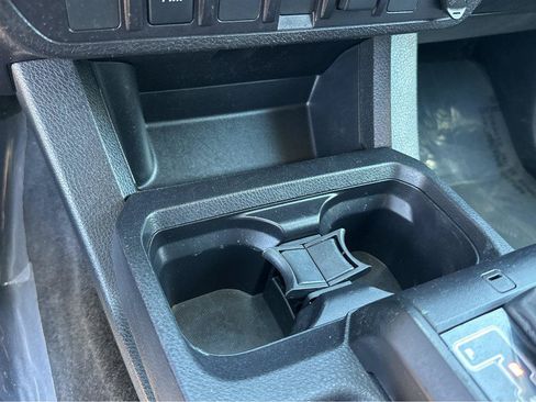 Used 2022 Toyota Tacoma SR RWD image 26