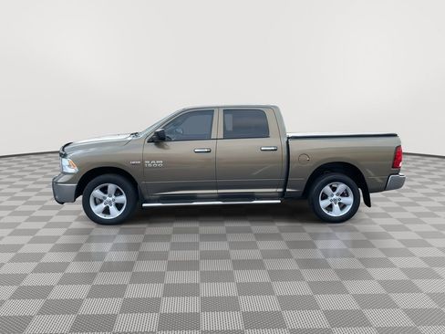 Used 2013 RAM 1500 Classic SLT w/ Premium Display Pkg image 4
