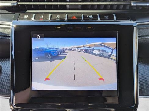 Used 2024 Jeep Grand Cherokee Altitude image 13