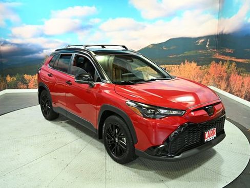 Used 2024 Toyota Corolla Cross AWD Hybrid w/ Moonroof Package image 1