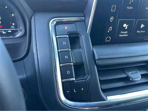 Certified 2022 GMC Yukon XL SLE w/ Gmc Pro Safety Plus Package image 21