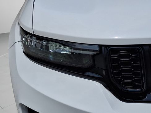 Certified 2023 Jeep Grand Cherokee Altitude AWD/4WD image 27
