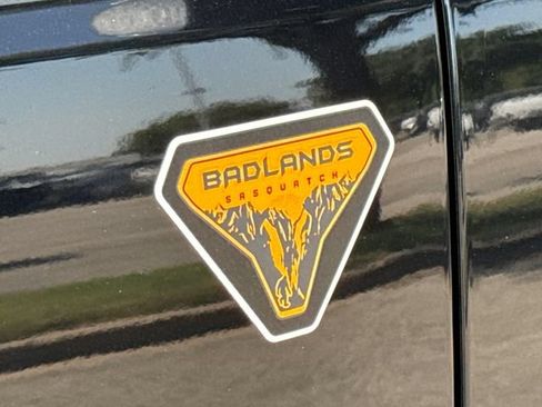 Certified 2025 Ford Bronco Badlands AWD/4WD image 6