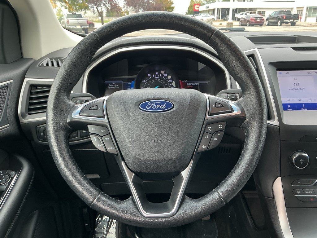 Used 2020 Ford Edge SEL w/ Cold Weather Package AWD/4WD image 17