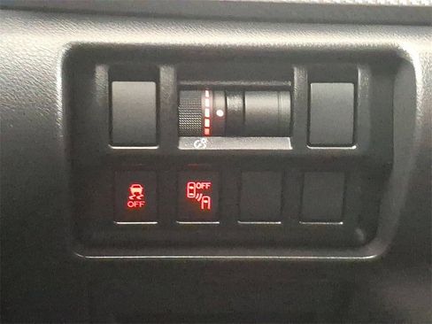 Used 2022 Subaru Impreza 2.0i Sport w/ Popular Package #3 image 24