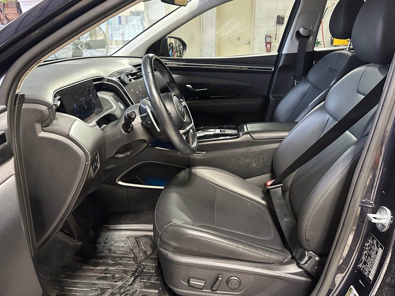 Used 2023 Hyundai Tucson SEL w/ Cargo Package AWD/4WD image 8