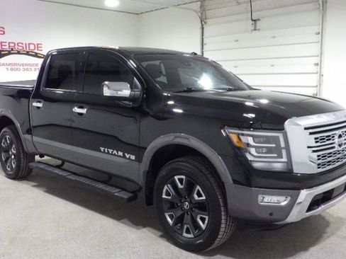 Used 2020 Nissan Titan Platinum Reserve w/ Moonroof Package image 6