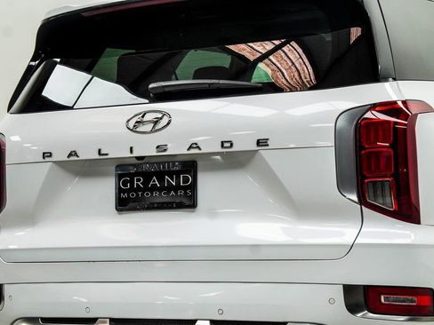 Used 2022 Hyundai Palisade Calligraphy image 13