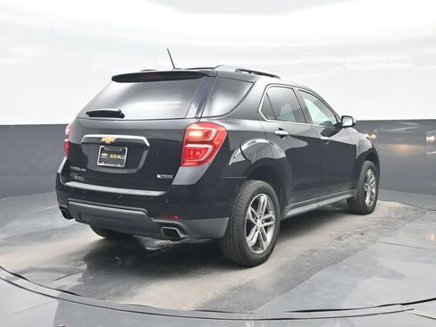 Used 2017 Chevrolet Equinox Premier w/ Enhanced Convenience Package AWD/4WD image 6