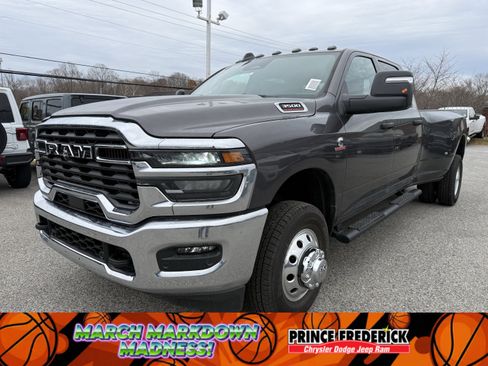 New 2026 RAM 3500 Tradesman image 7